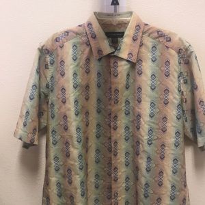 Jhane Barnes Dress Shirt -Large
Short sleeves